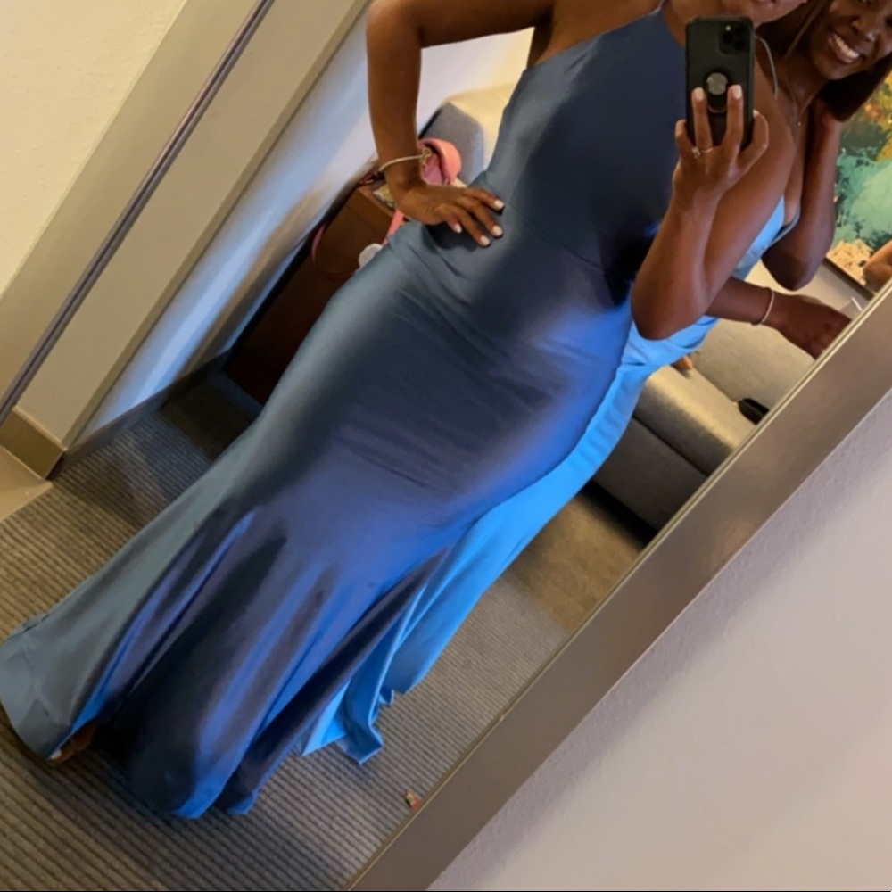 Wedding/Prom Dress w/back out
